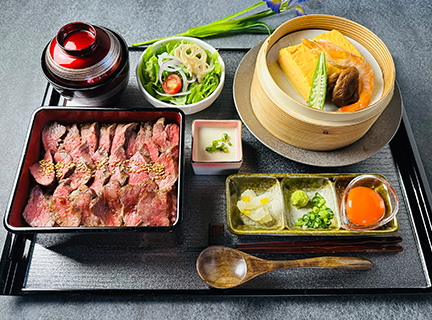 黒毛和牛 ステーキ重御膳